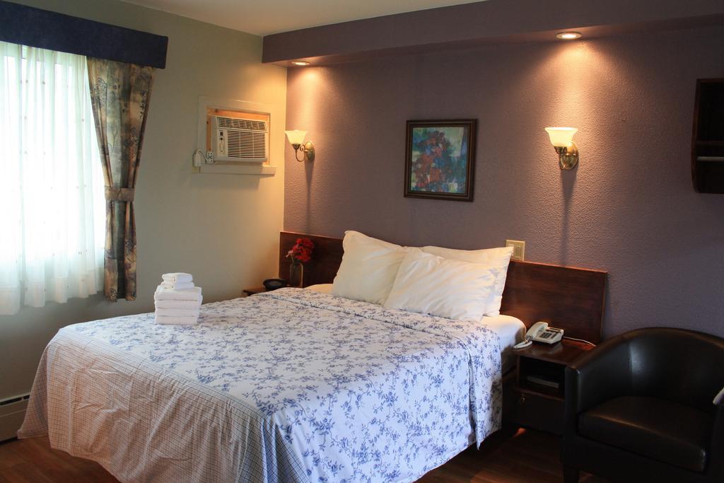 Au Doc Motel Repentigny Bilik gambar